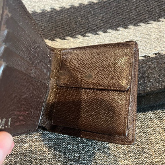 Louis Vuitton bifold wallet - Picture 7 of 12
